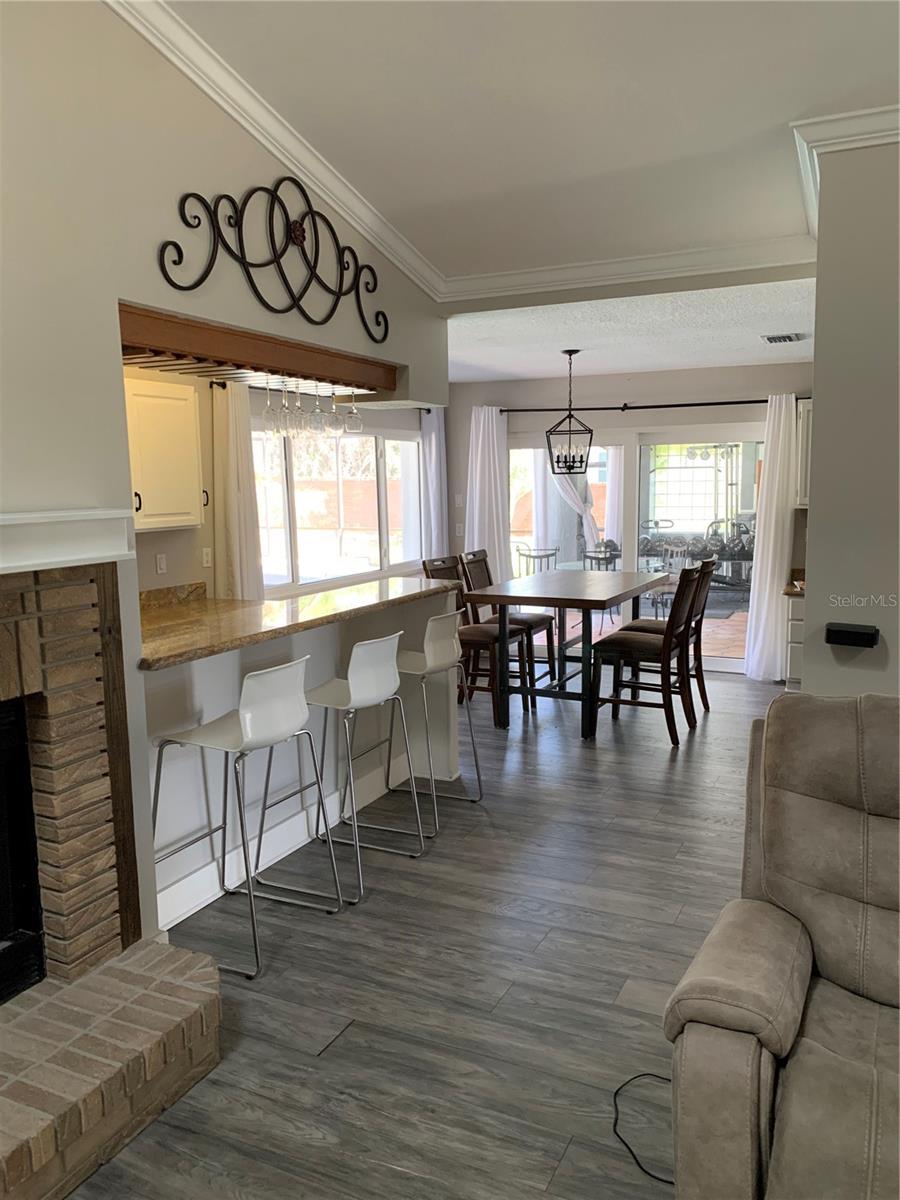 434 SILVER DEW ST — photo 9