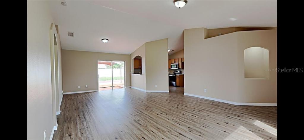 2436 COURTLAND BLVD — photo 8
