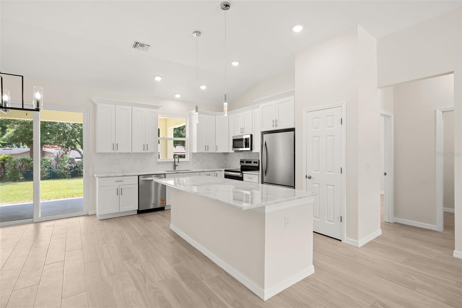 247 DEBARY DR — photo 11