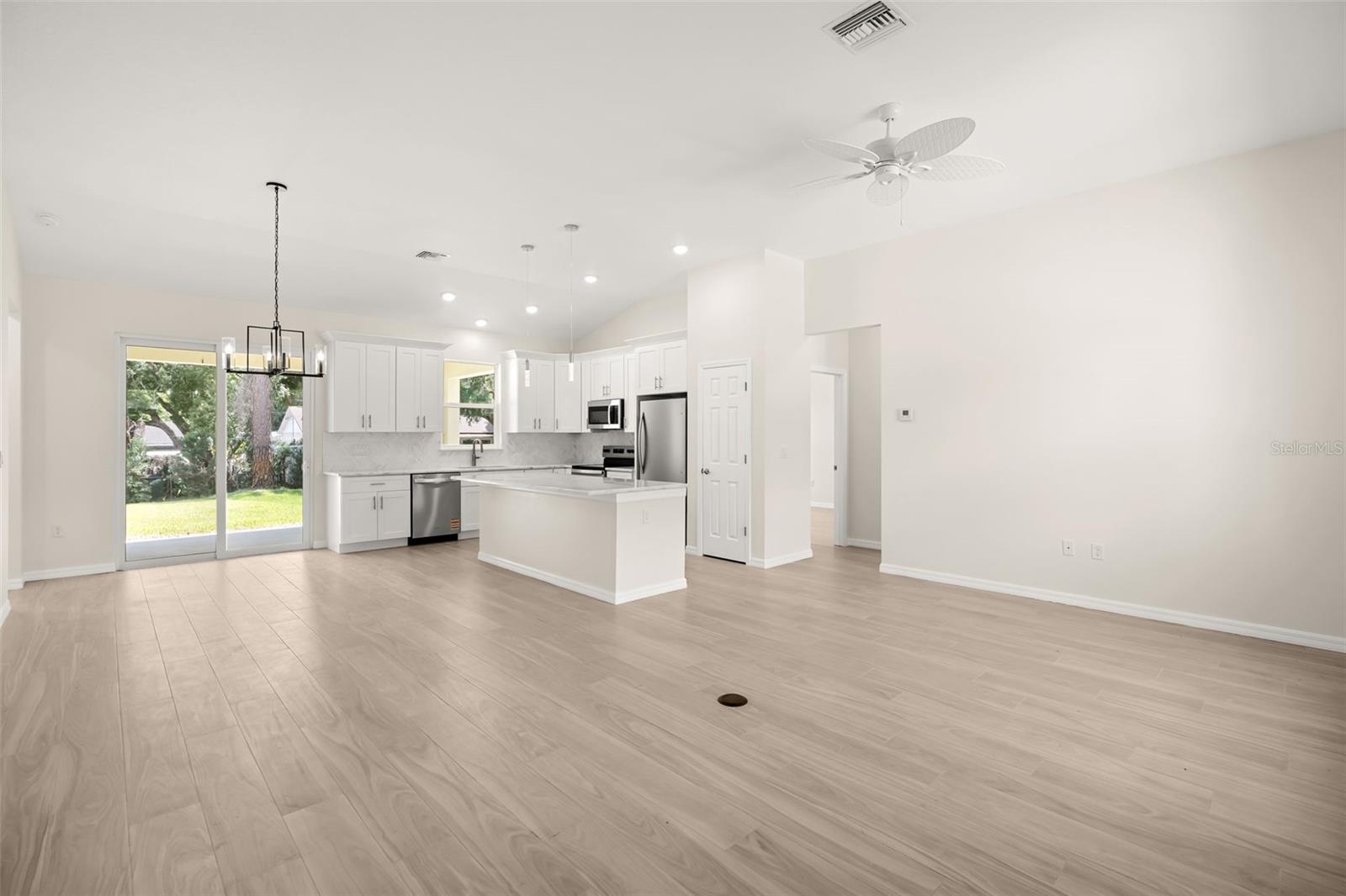 247 DEBARY DR — photo 9