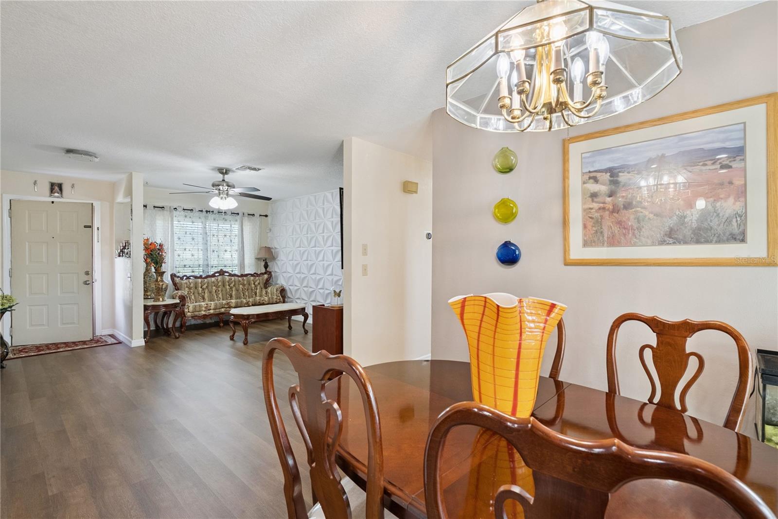 1405 CORONET DR — photo 3