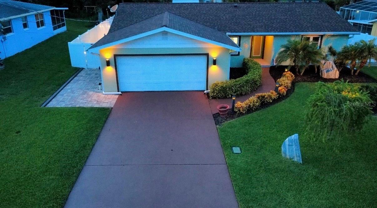 19 SANCHEZ AVE — photo 2