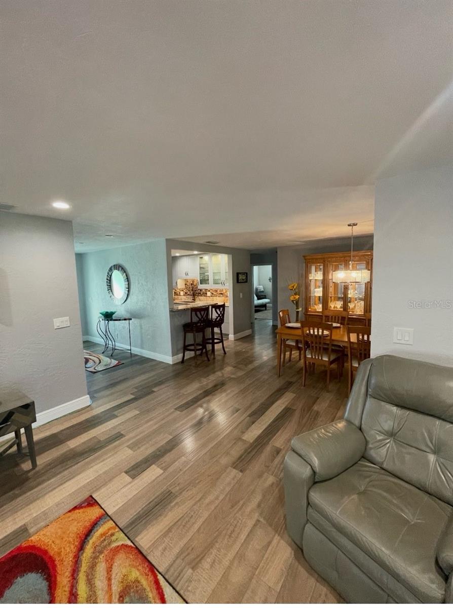 19 SANCHEZ AVE — photo 8