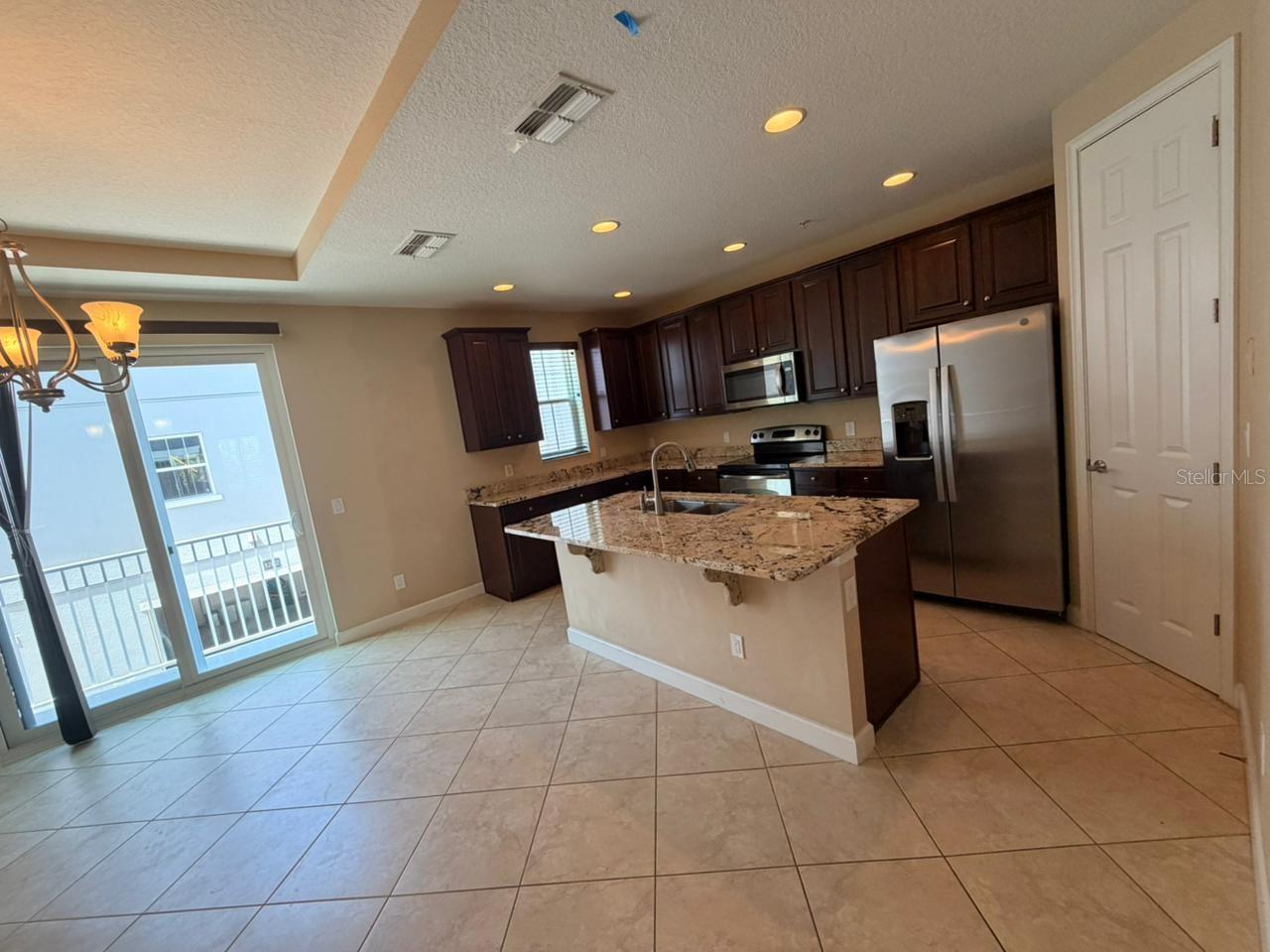 1162 BOLTON PL — photo 4