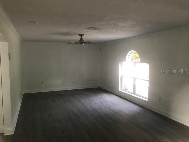 139 OAK VIEW PL — photo 4