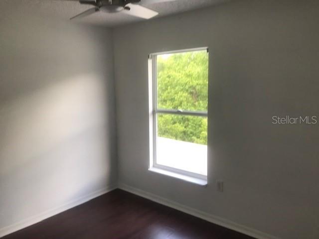139 OAK VIEW PL — photo 9