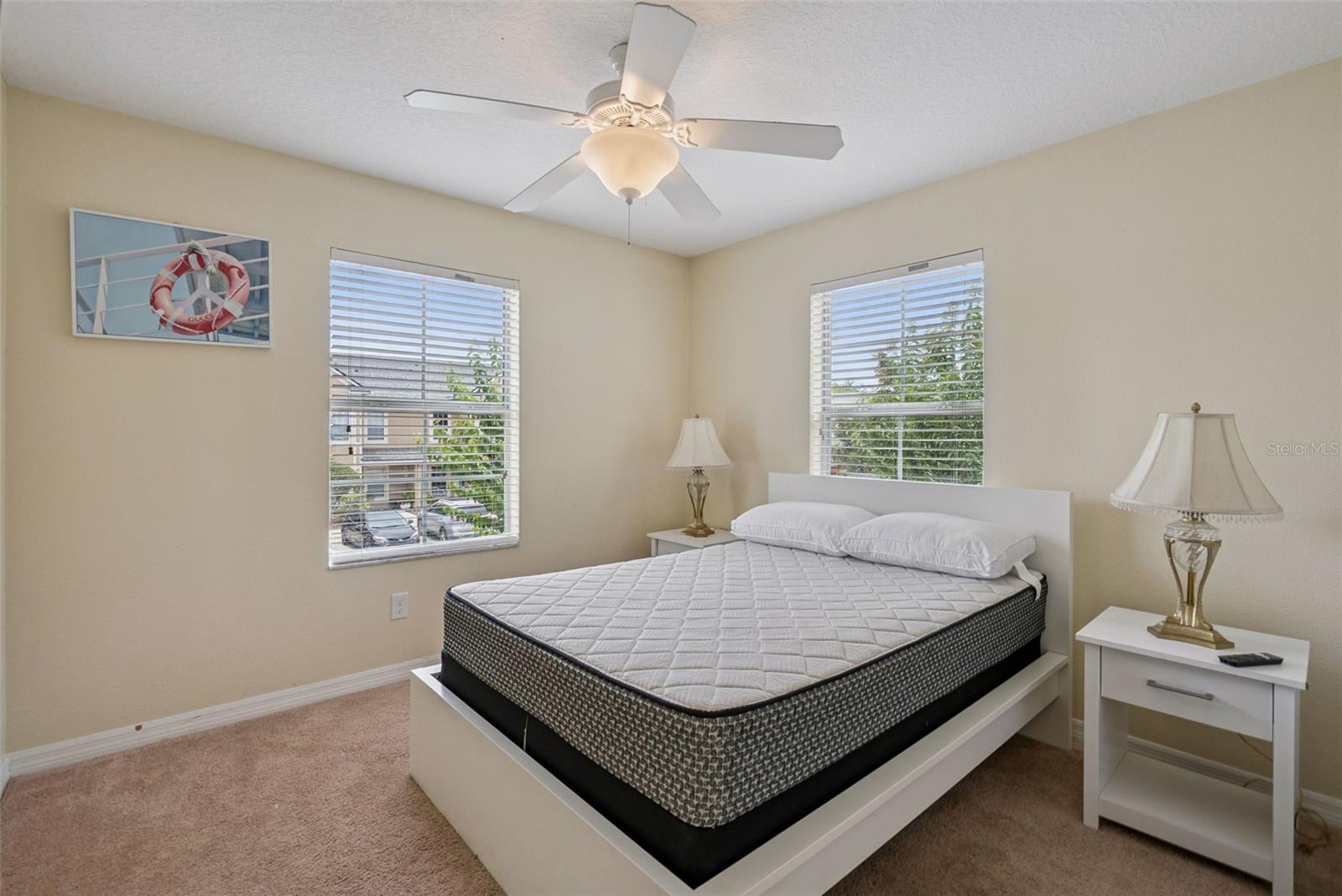 450 CARINA CIR — photo 4