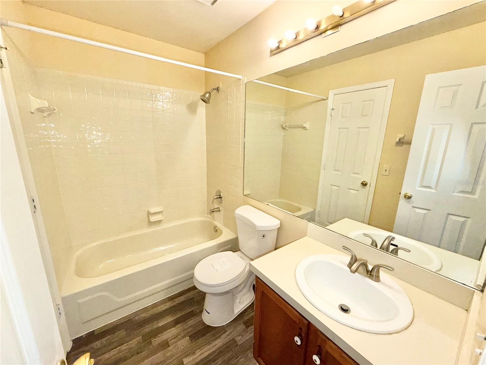 944 BAKEWELL CT #106 — photo 12