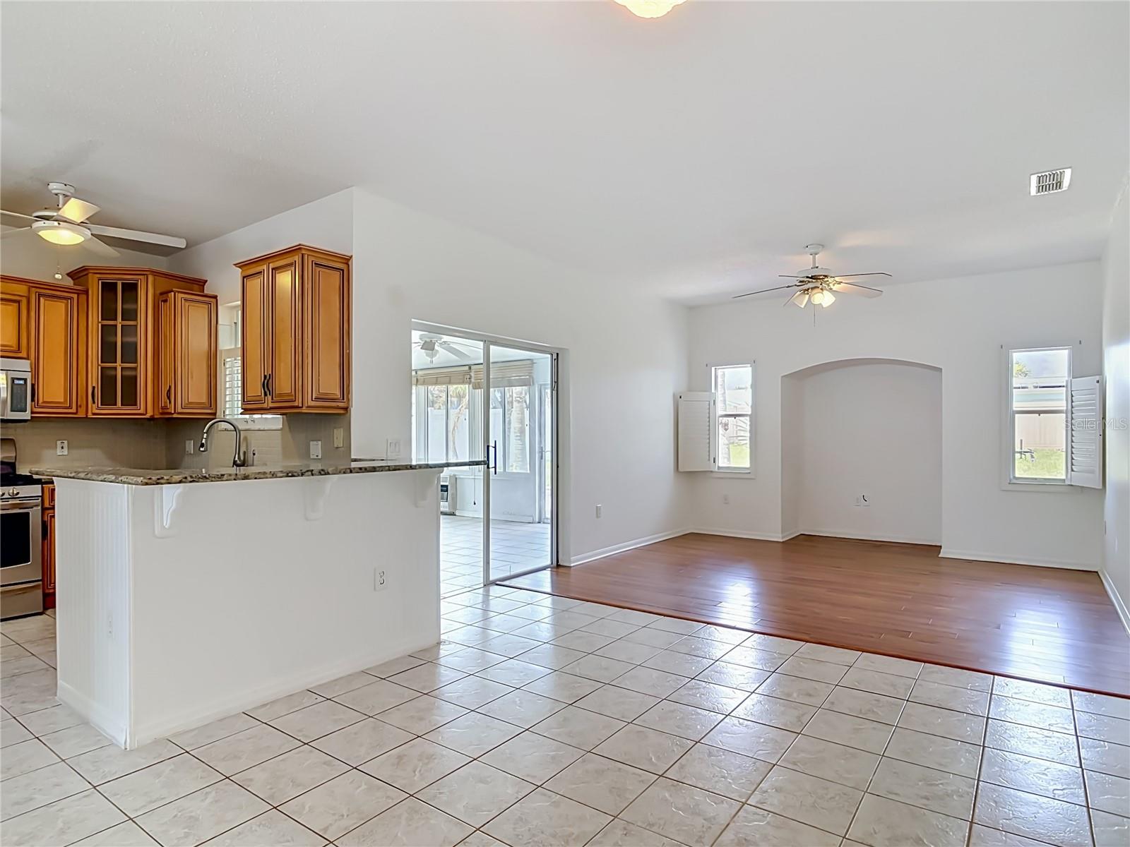 4624 S ATLANTIC AVE — photo 9