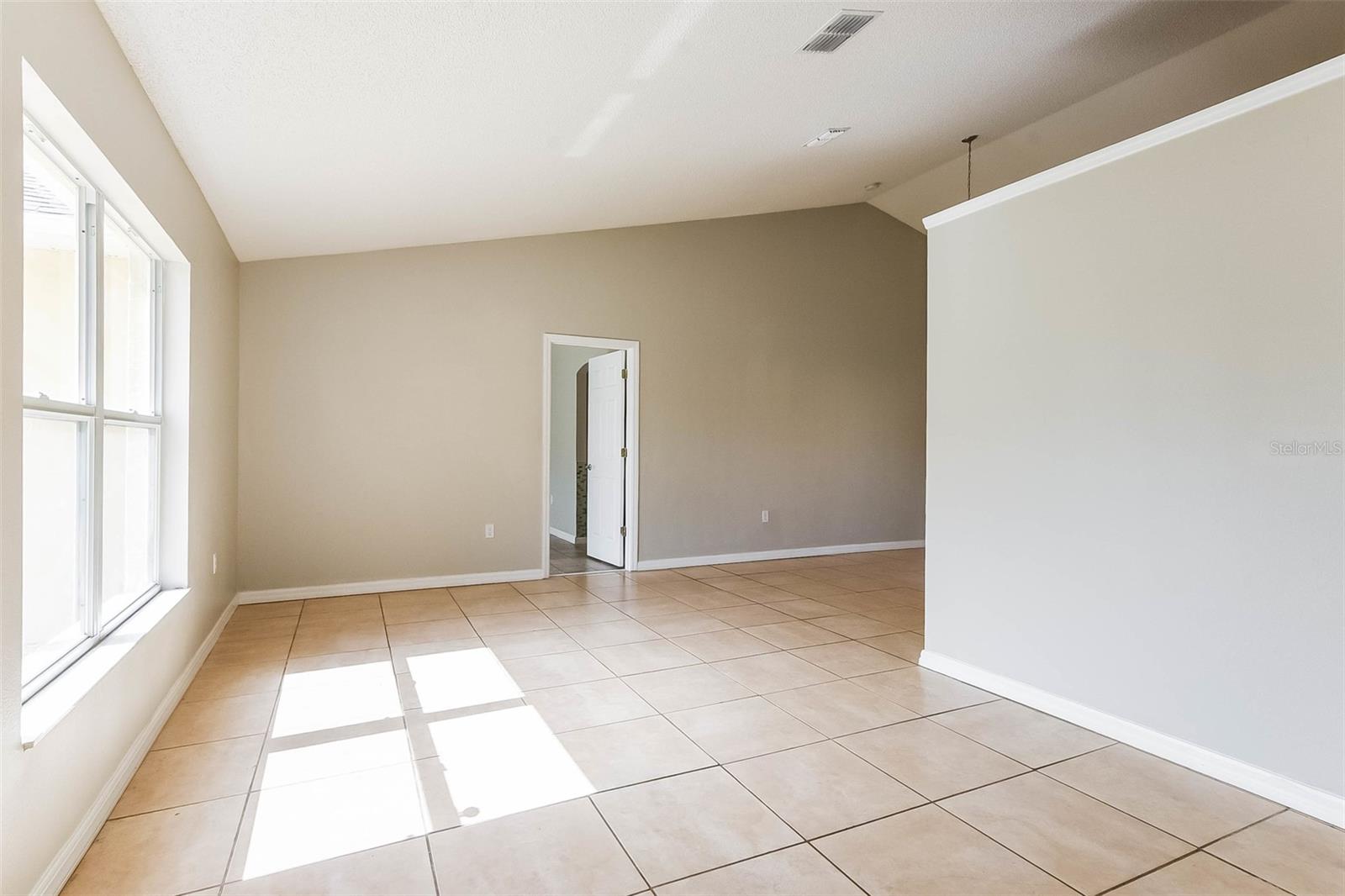 2807 ARBOUR TRAIL CT — photo 4