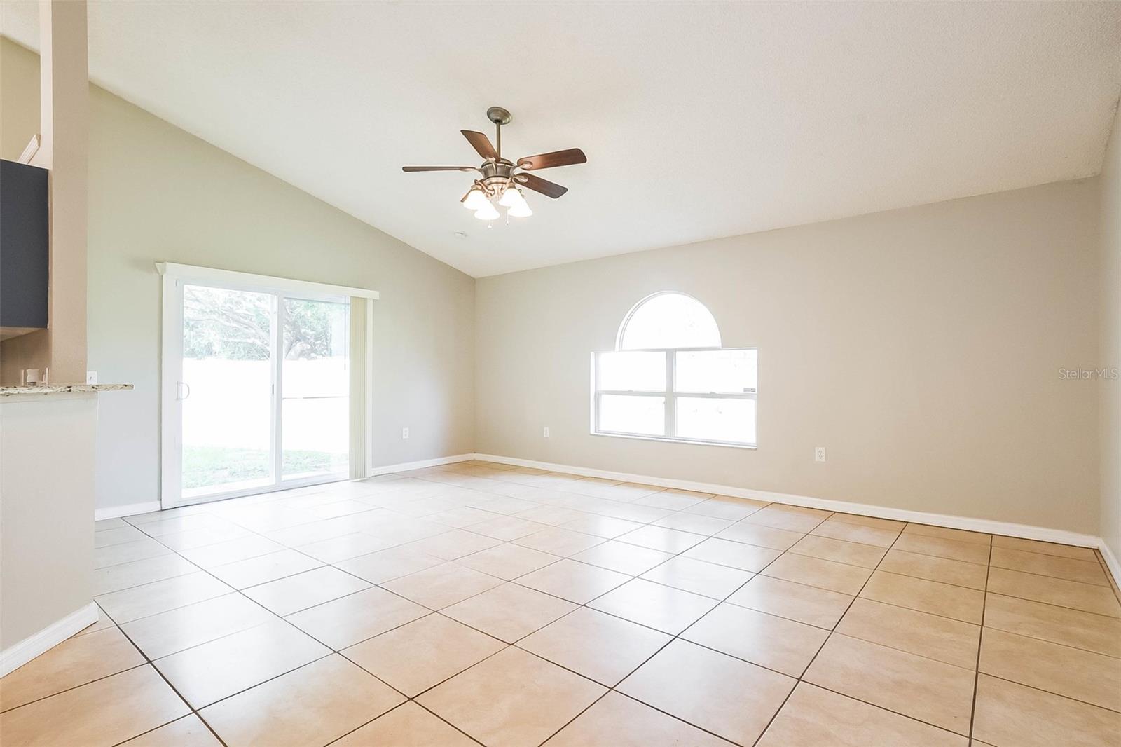 2807 ARBOUR TRAIL CT — photo 10