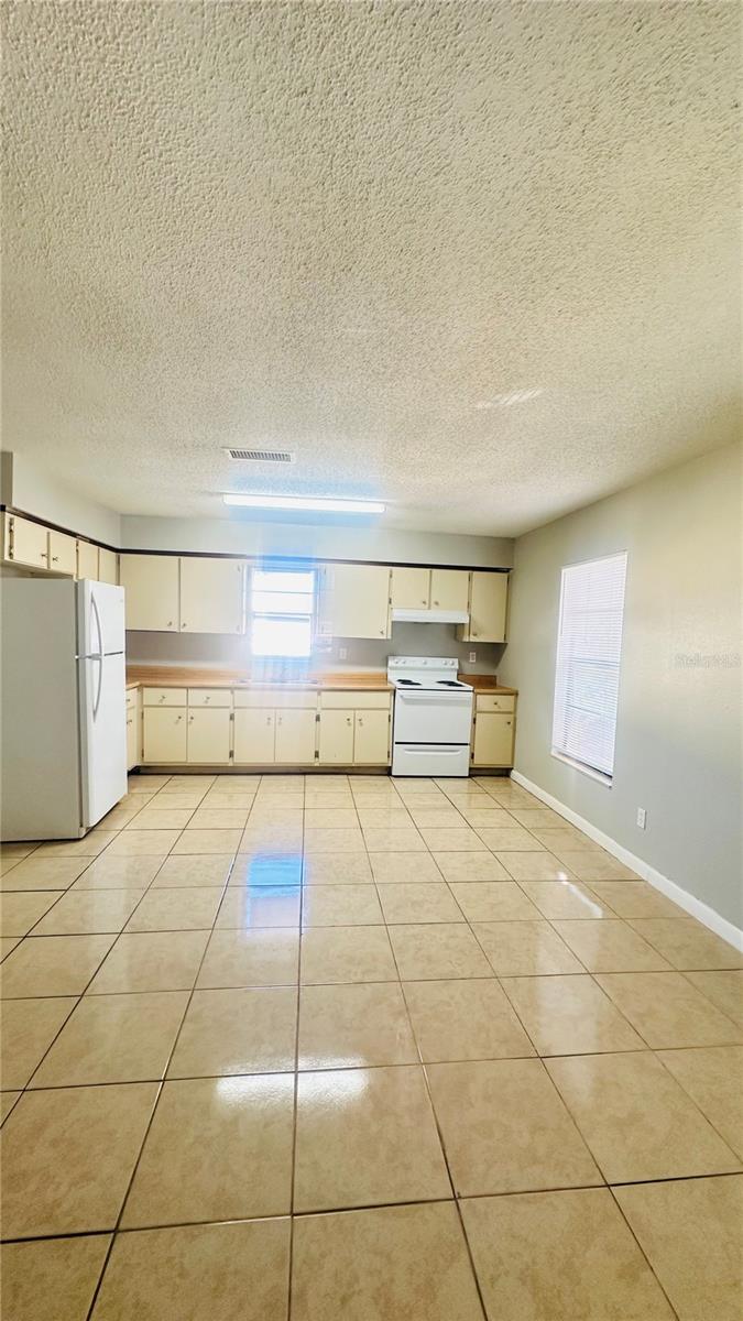 1229 KENNEDY RD #62 — photo 3