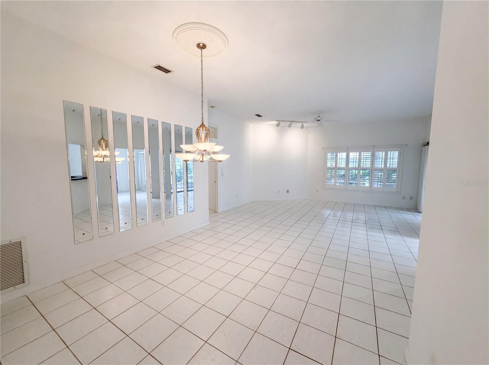 3319 NEWBLISS CIR — photo 7