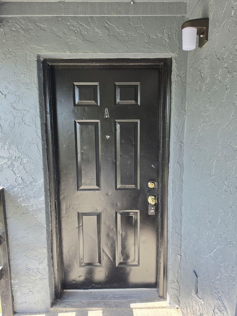 2526 S OAK AVE #A — photo 2