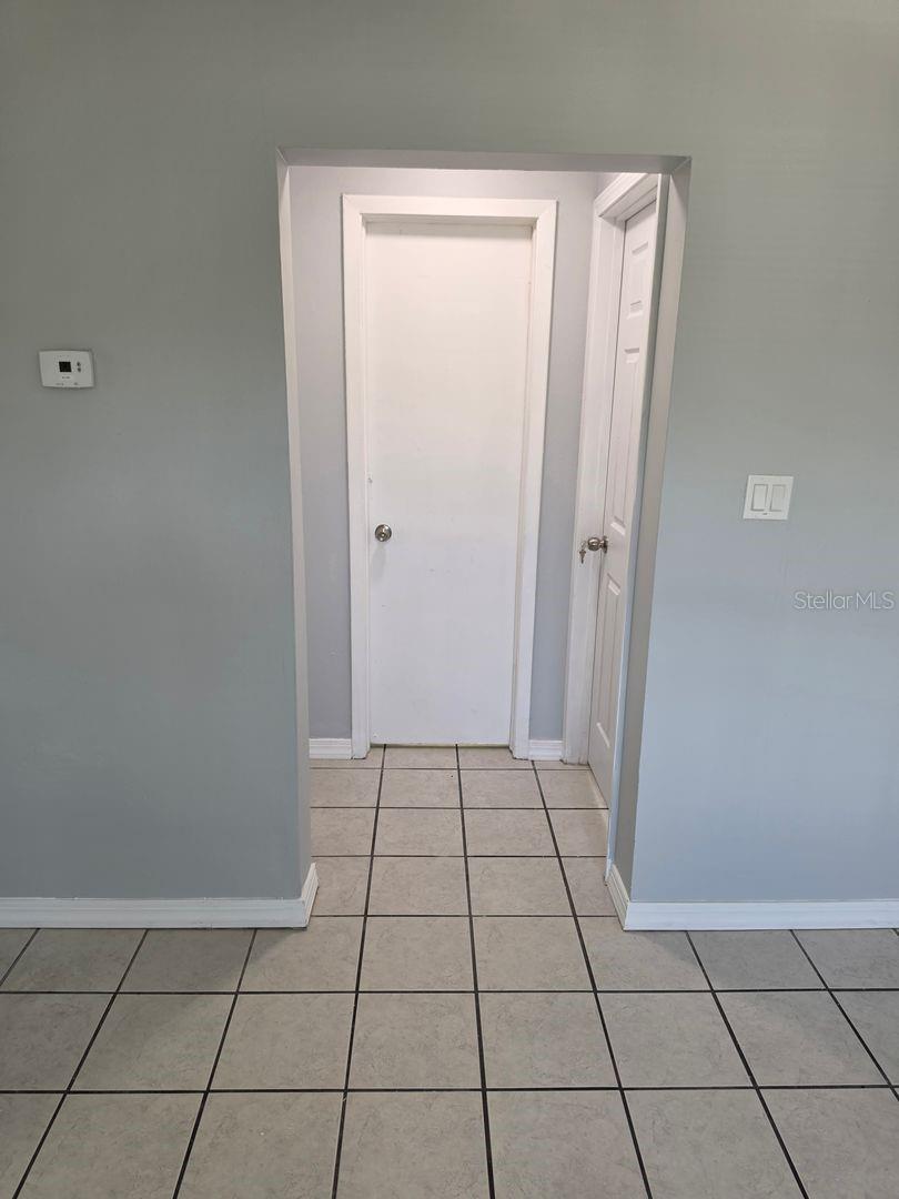 2526 S OAK AVE #A — photo 12