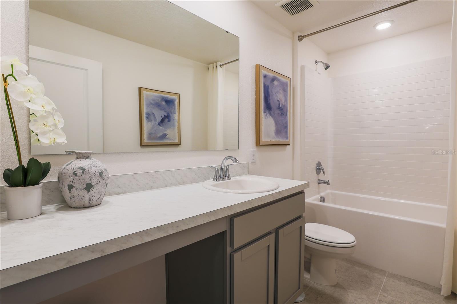 276 LUIS LN — photo 12