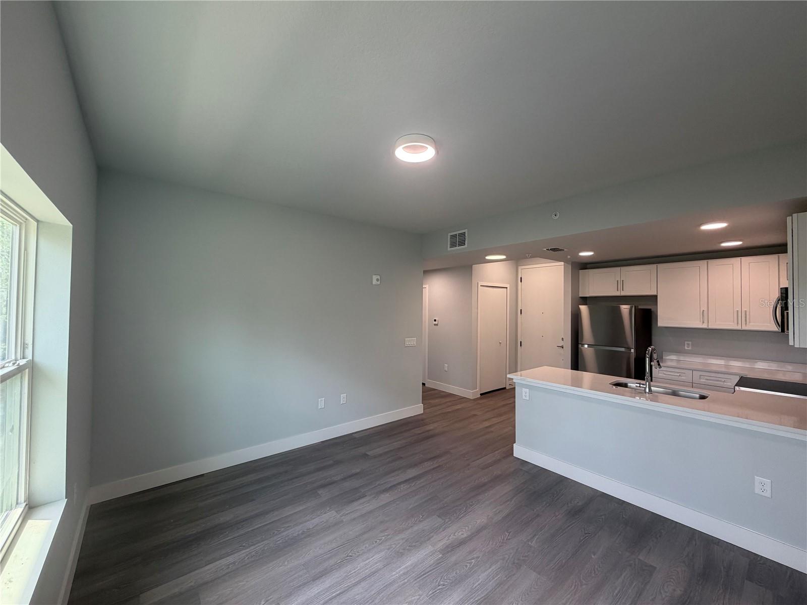 2240 FLORIDA DR #203 — photo 4