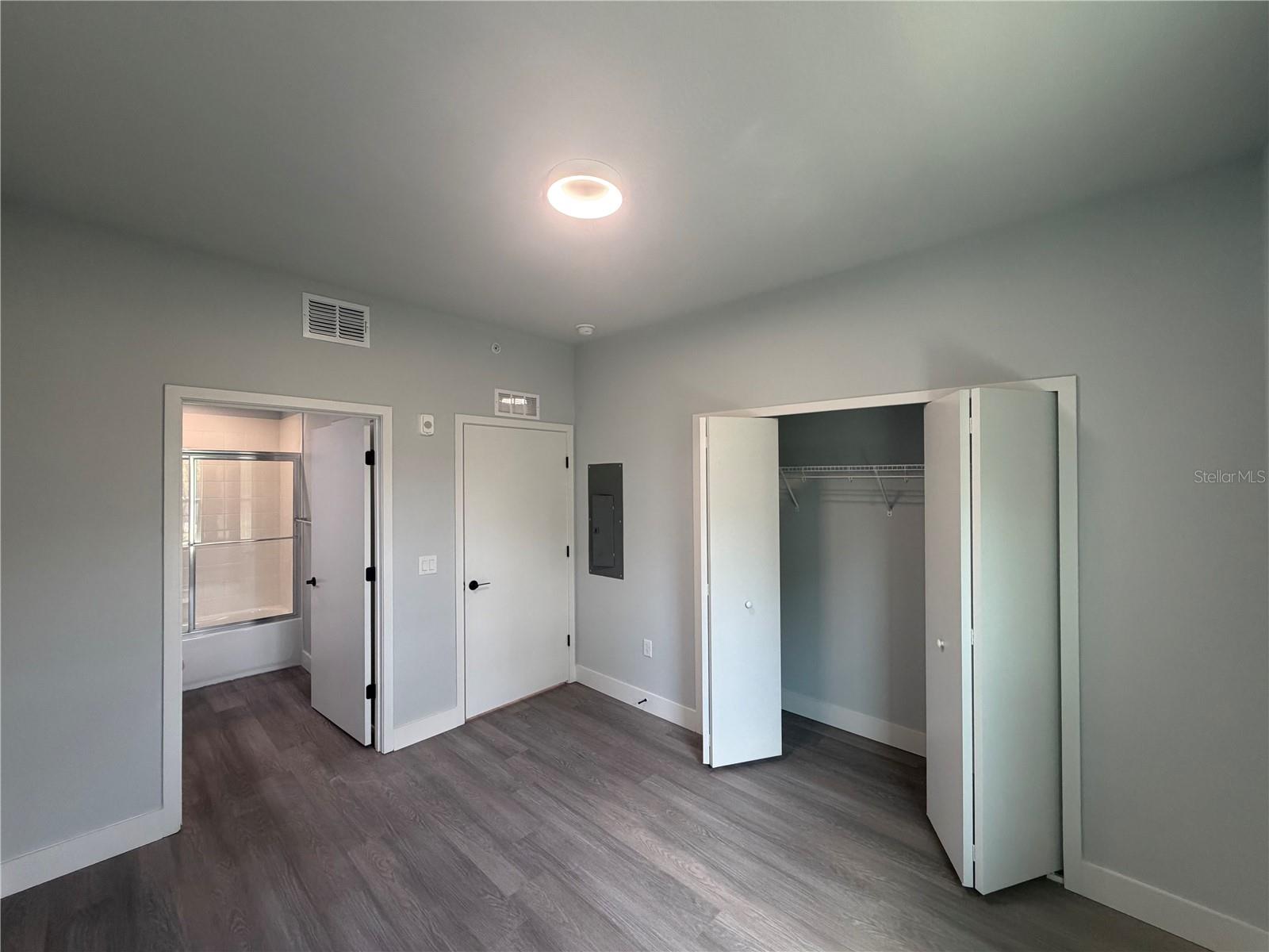 2240 FLORIDA DR #203 — photo 10