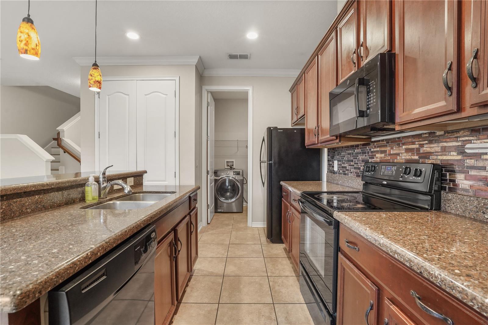 561 TELFAIR SQUARE CT — photo 12