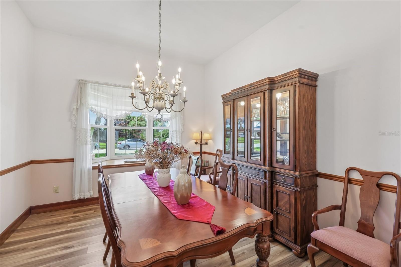 235 ANN RUSTIN DR — photo 10