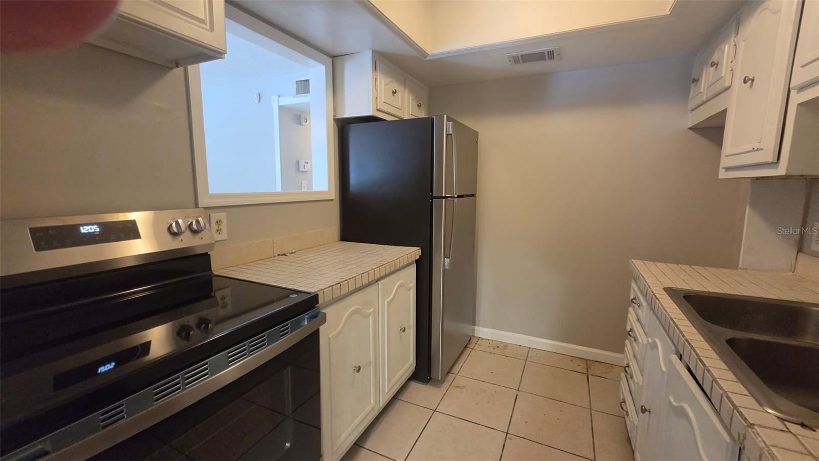 700 E AIRPORT BLVD #B6 — photo 5