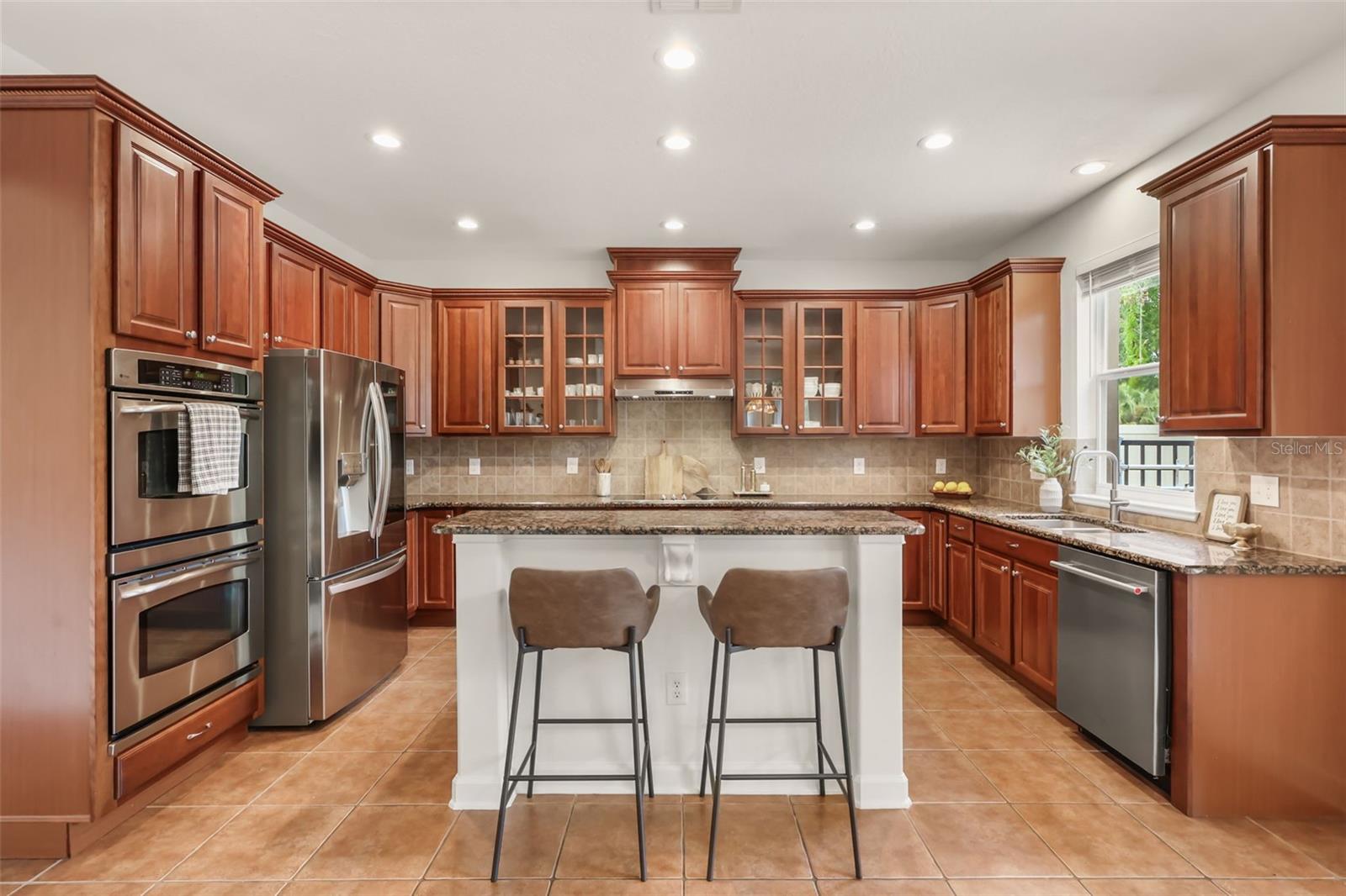 5674 BASSETT PL — photo 3