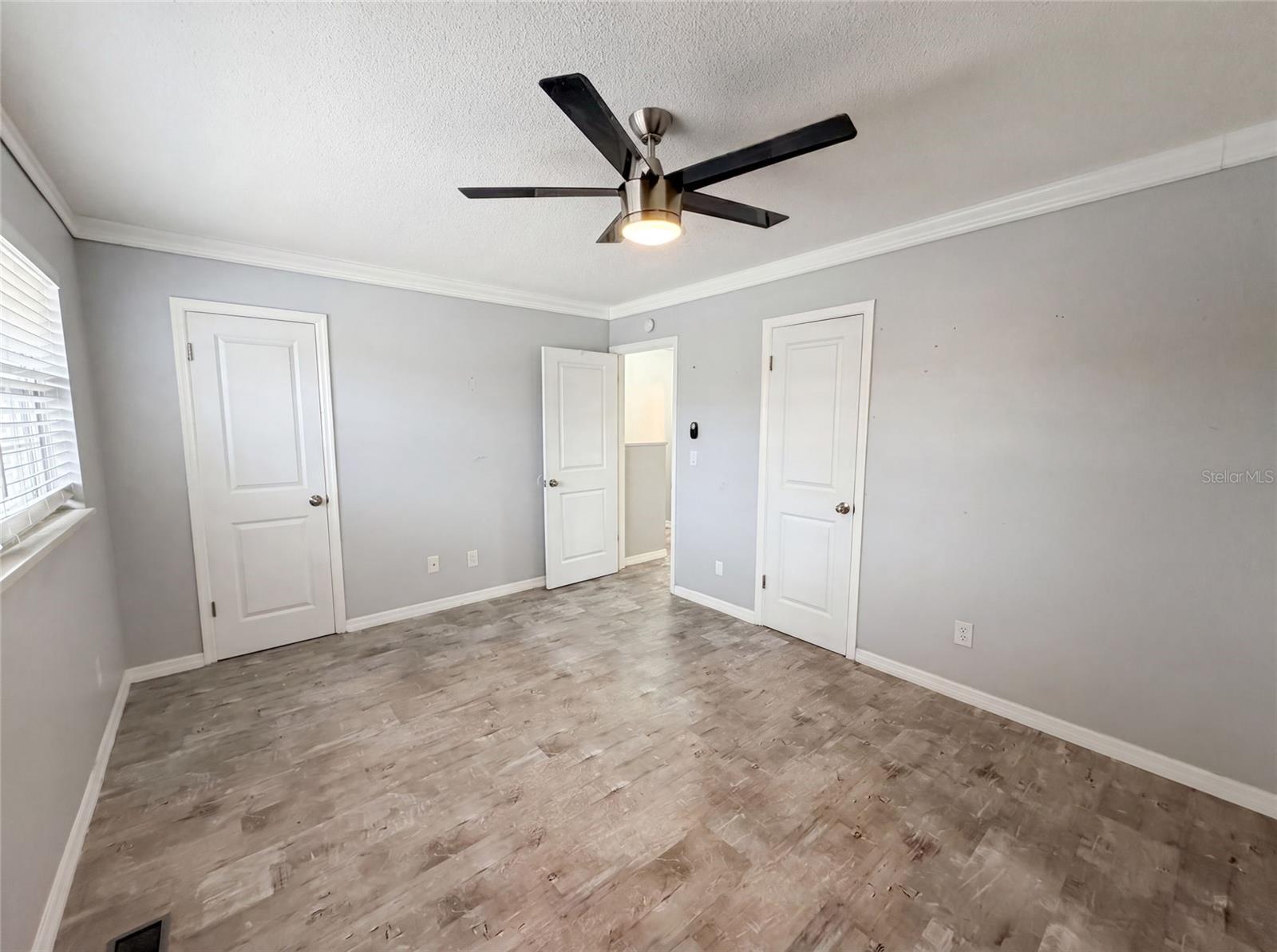 2308 S PARK AVE — photo 9