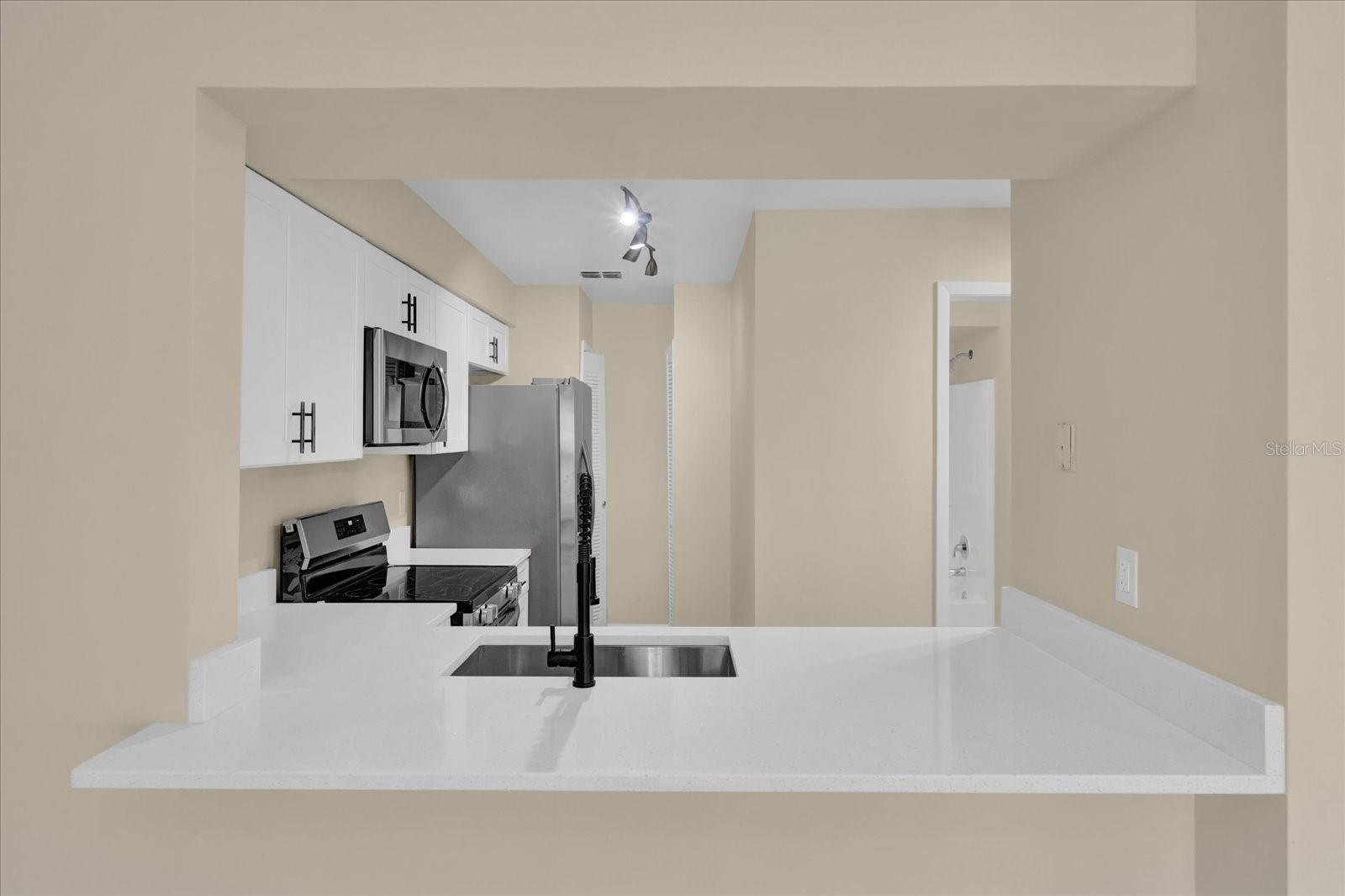 2405 NORTHLAKE DR #2405 — photo 8