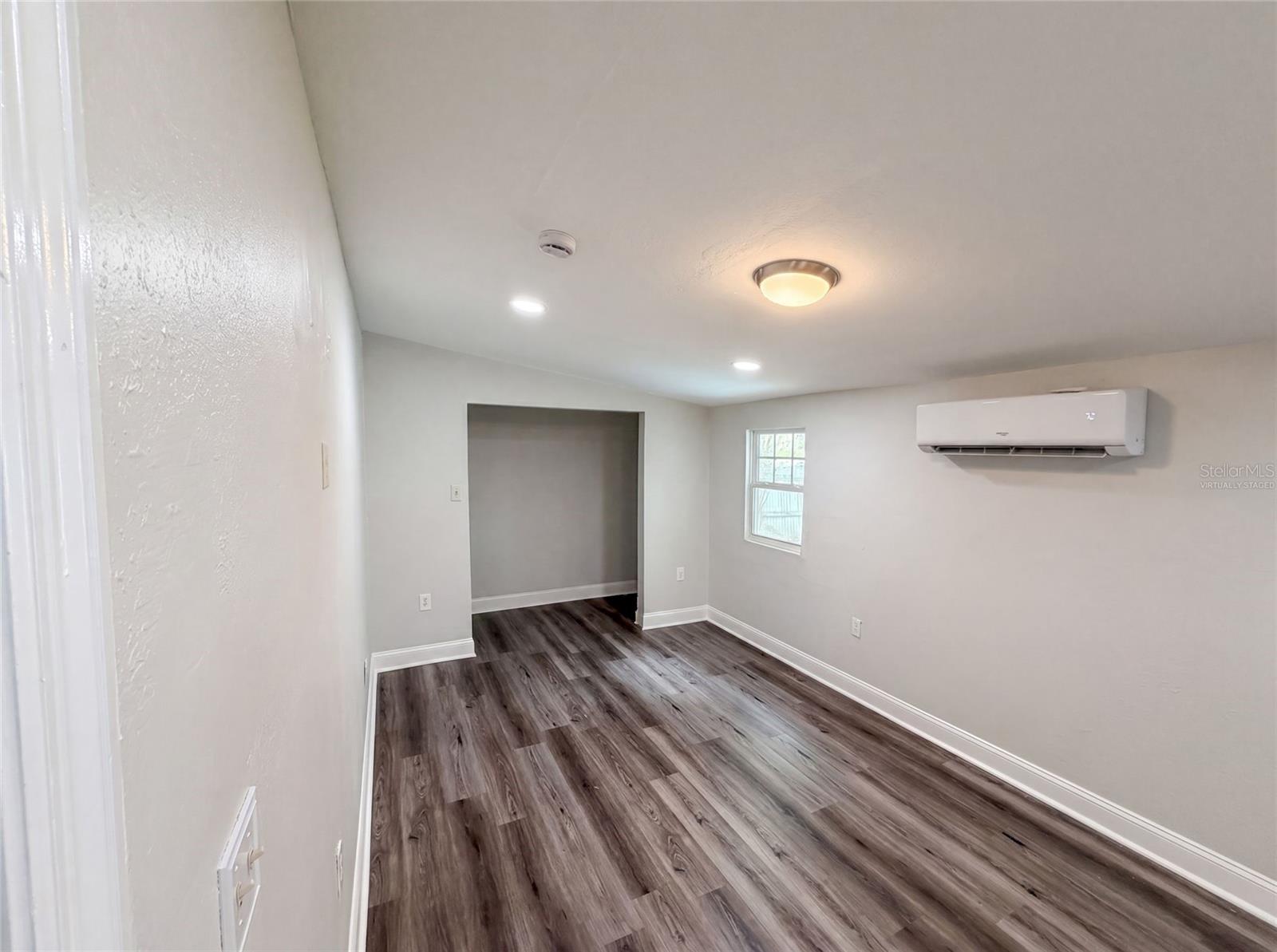 1502 DAROCA DR — photo 4