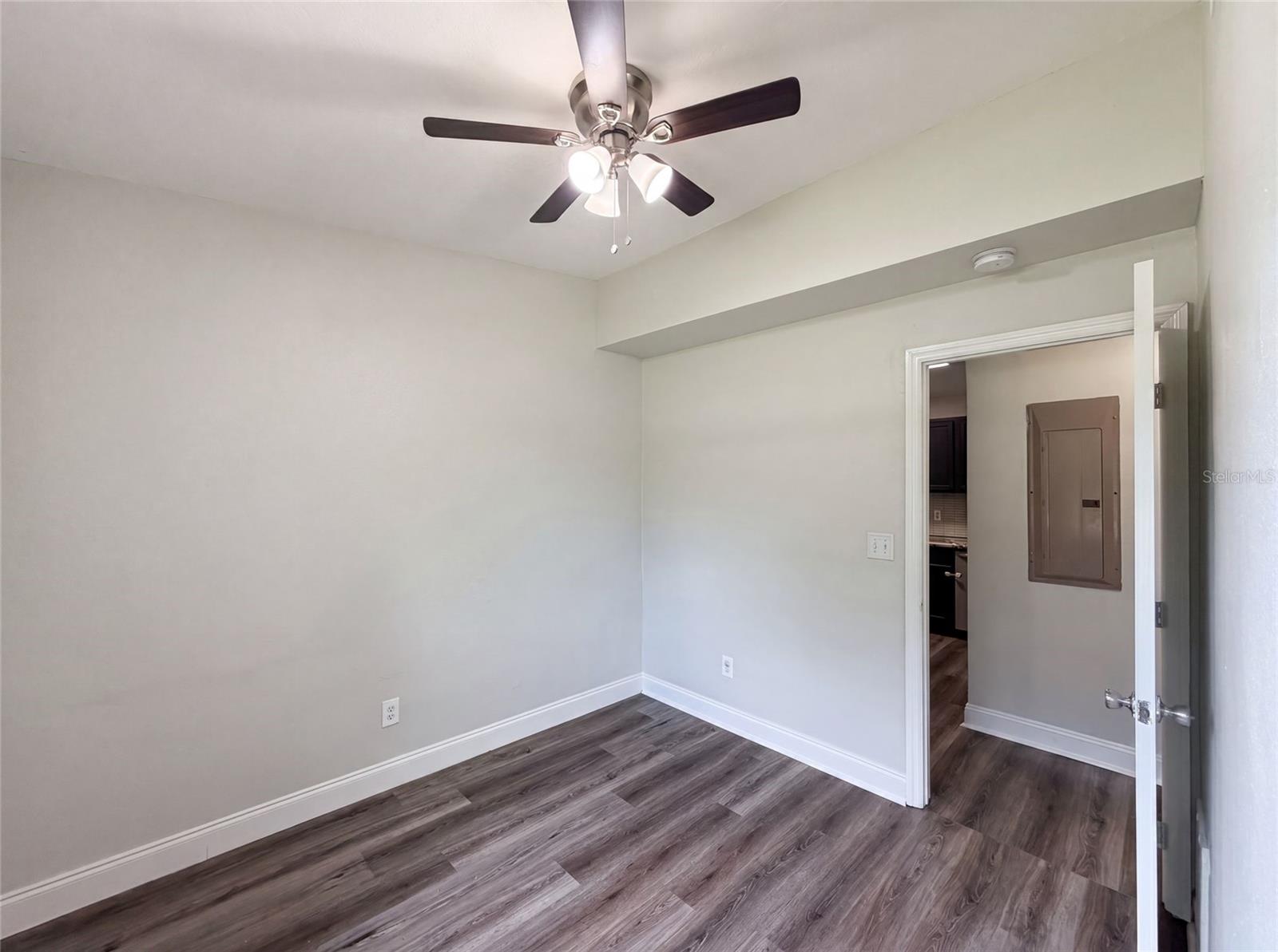 1502 DAROCA DR — photo 10