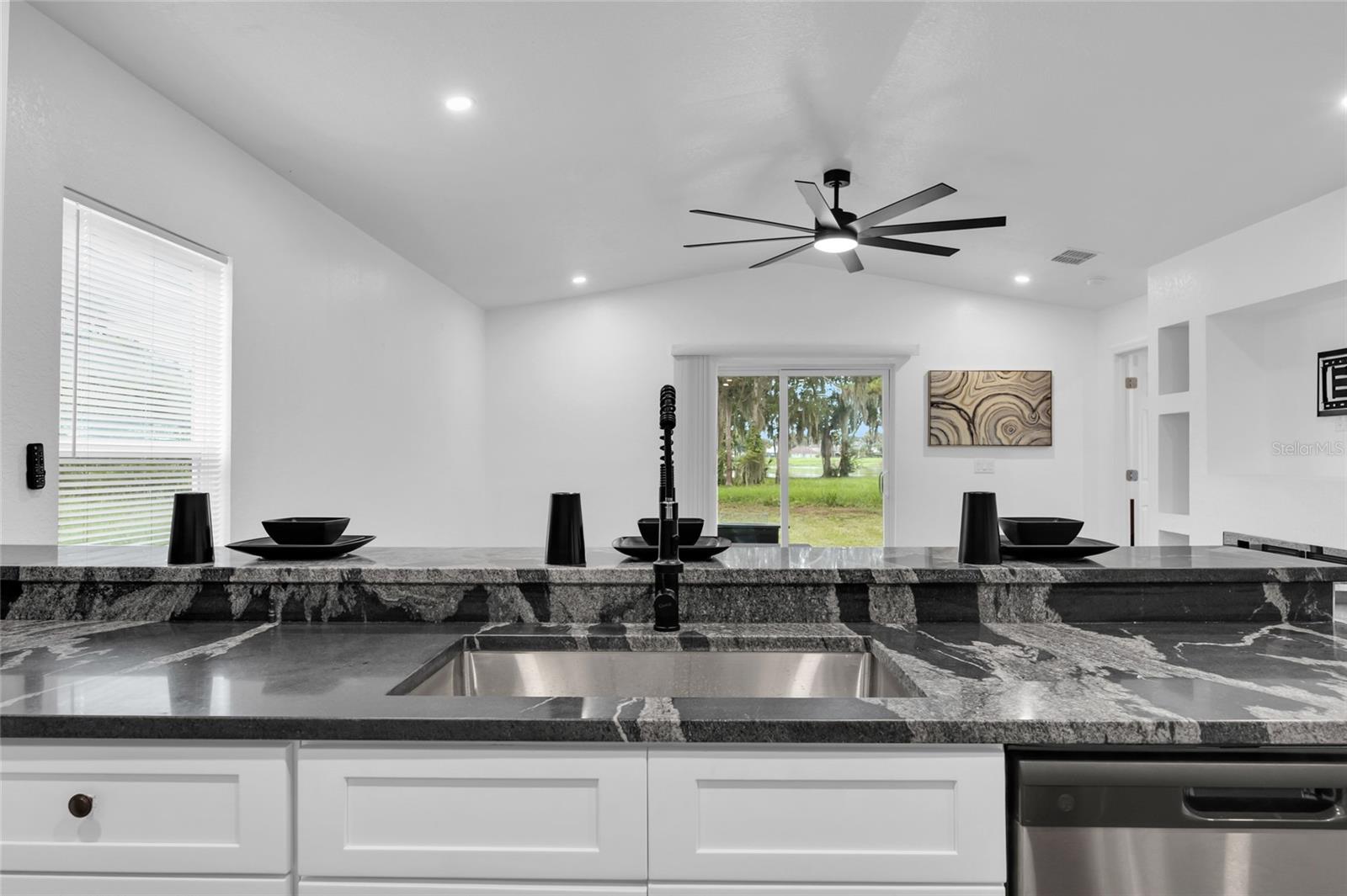1765 ROSEBERRY LN — photo 10