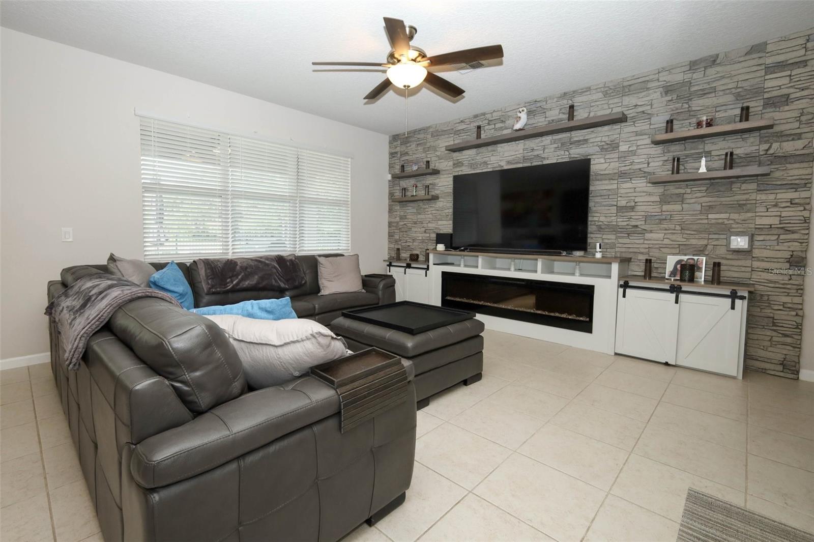 3980 LIGHTNING CT — photo 8