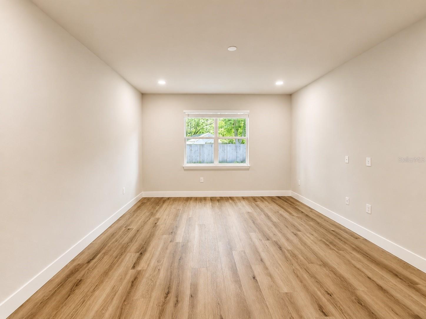 807 SANTA BARBARA DR — photo 12