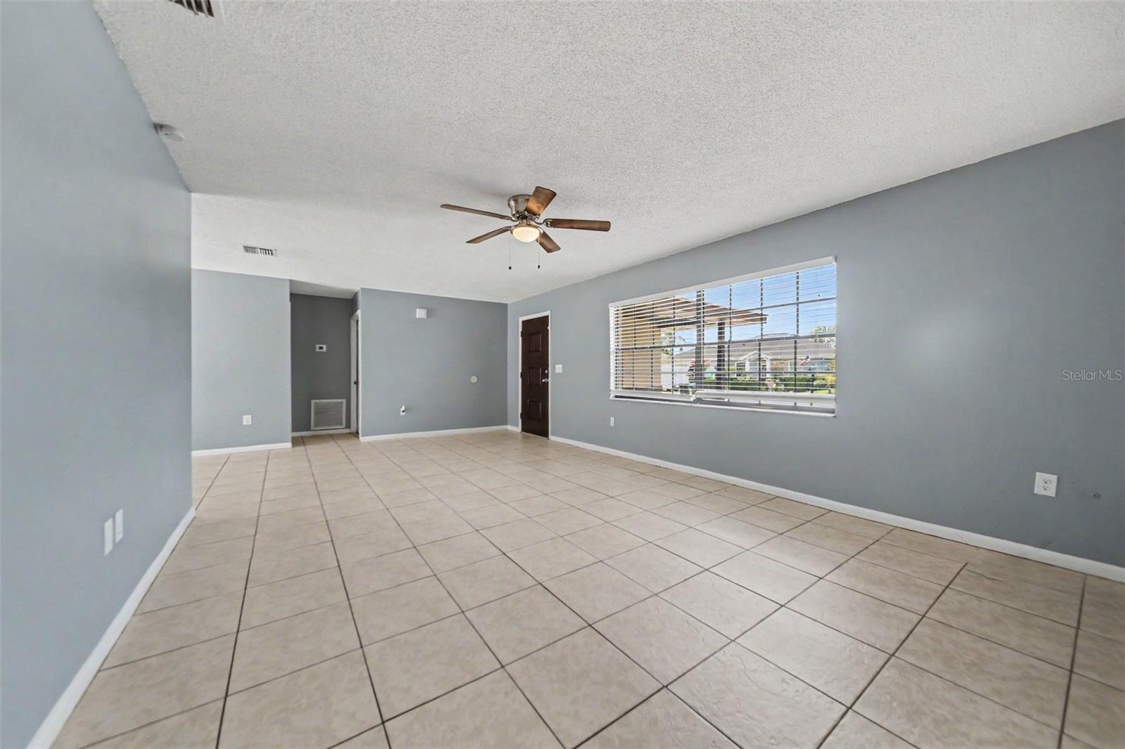 840 RAYSTON ST — photo 3