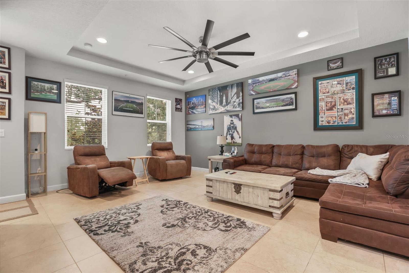 661 HANGNEST LN — photo 11