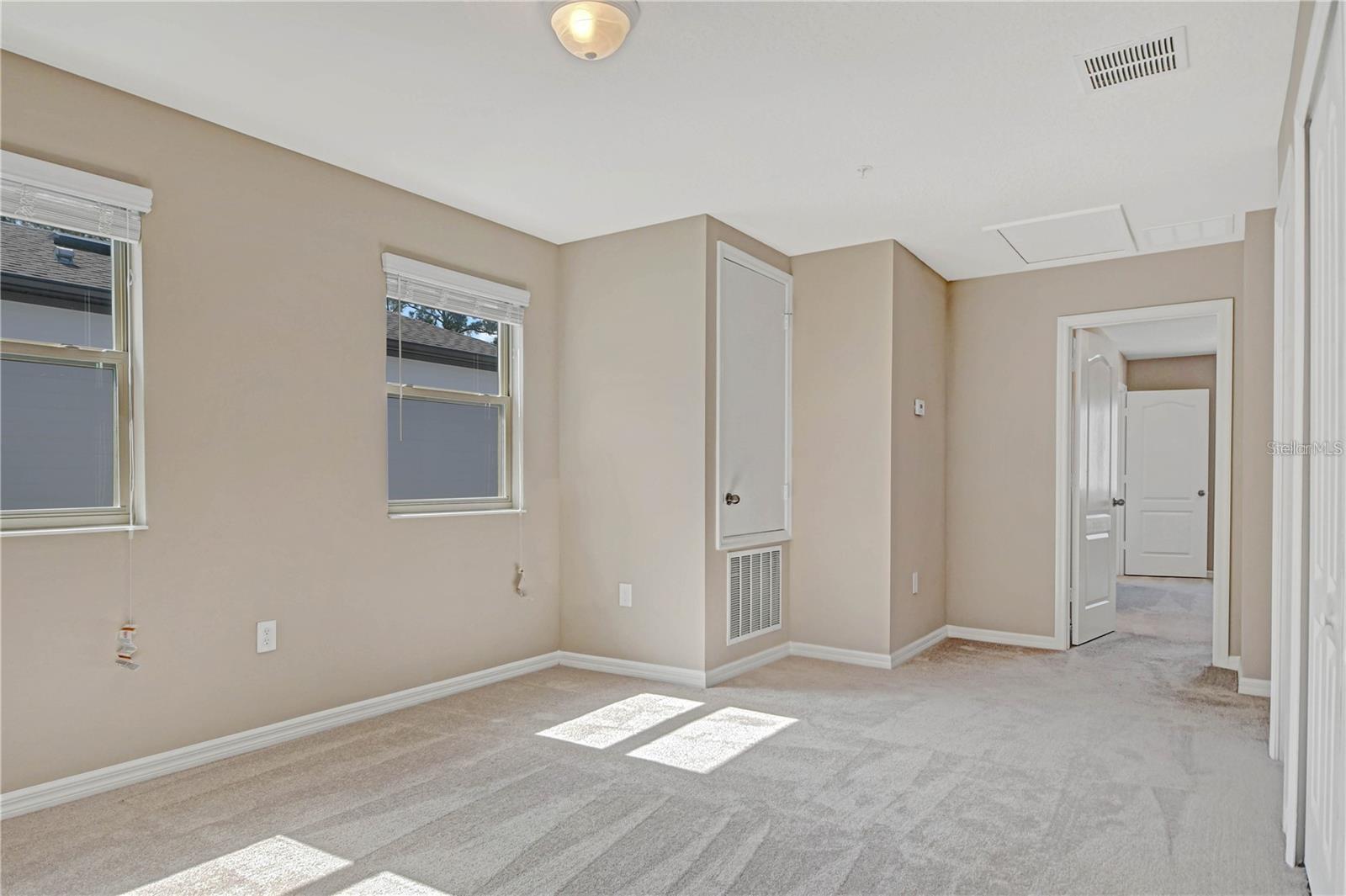 310 CEDAR BARK LN — photo 11