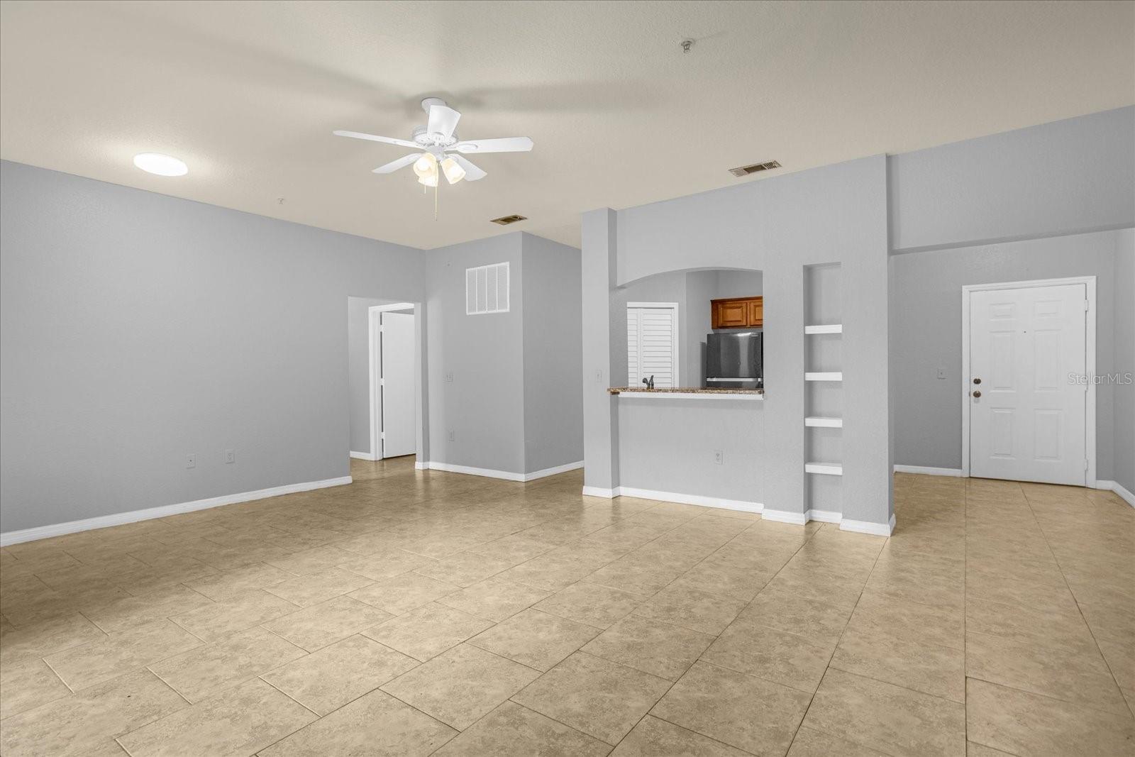 102 VISTA VERDI CIR #100 — photo 3