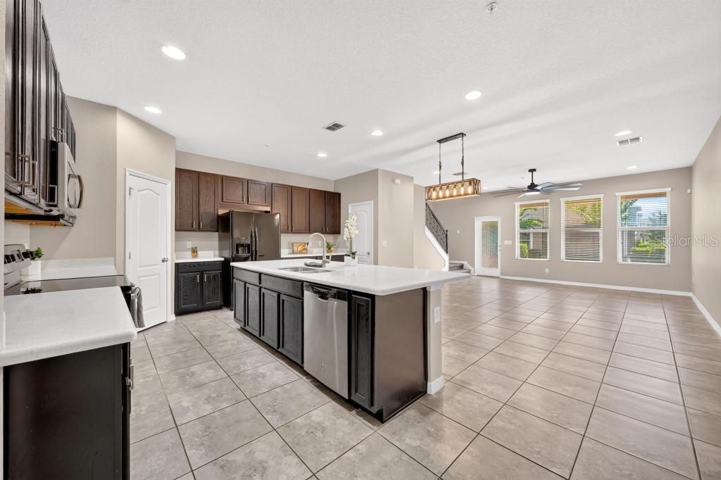 409 MERRY BROOK CIR — photo 5
