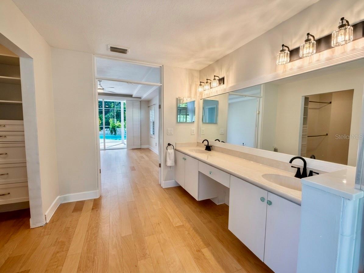 63 BAY LAKE DR — photo 12