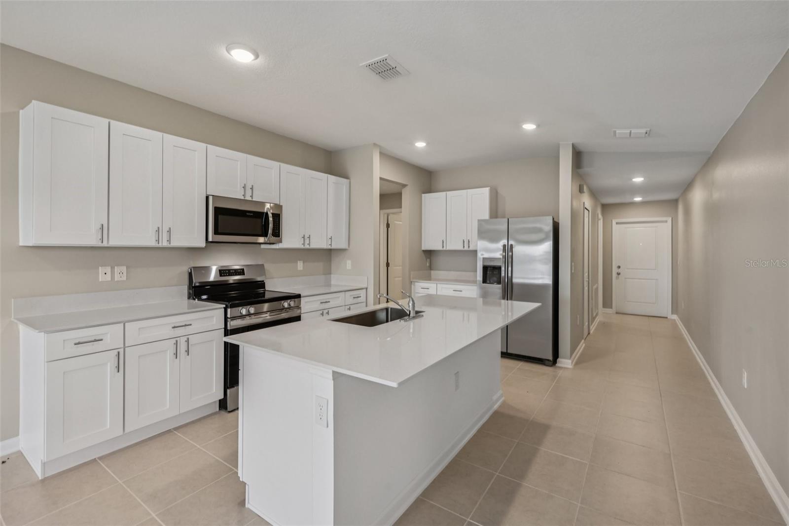 1172 BELLE ISLE LN — photo 4