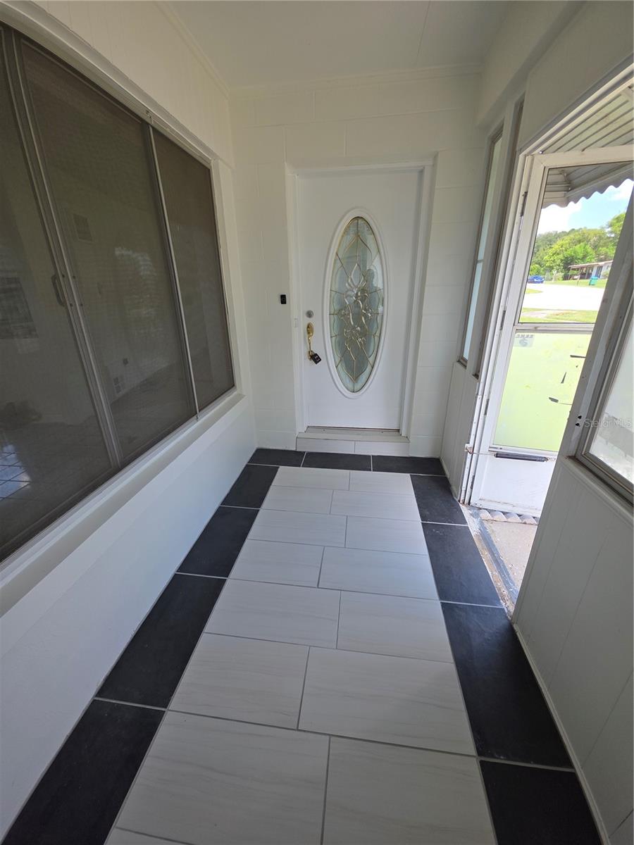 802 CRAWFORD ST — photo 4