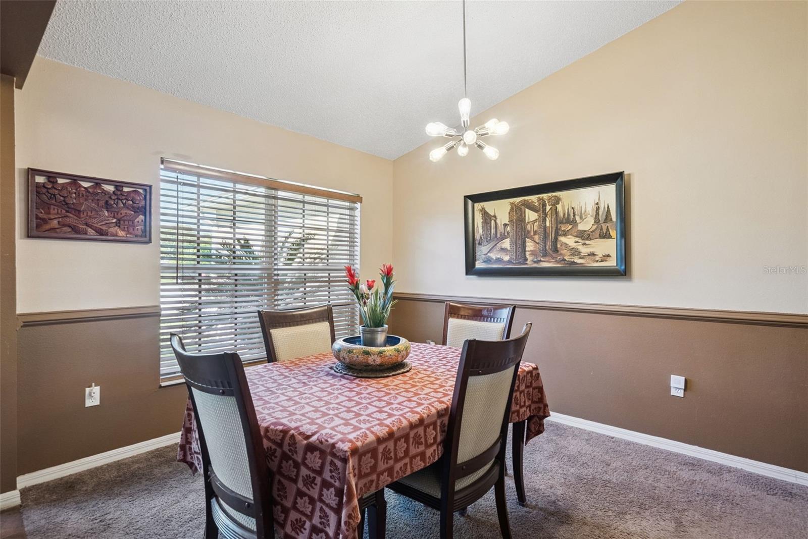 1560 GRAY CT — photo 9