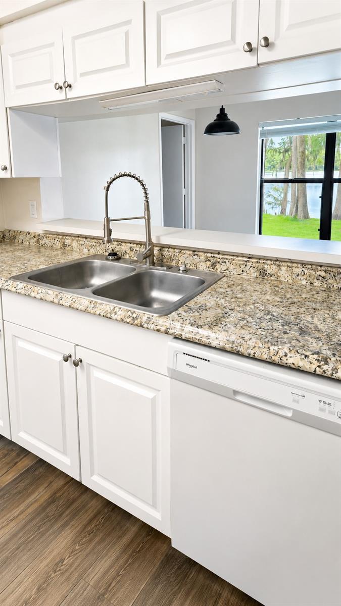 703 NORTHLAKE DR #703 — photo 12