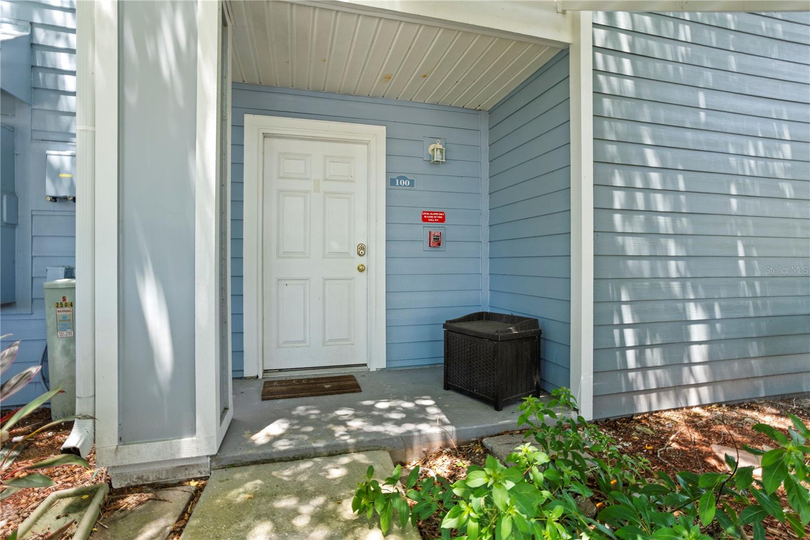 2504 GRASSY POINT DR #100 — photo 2