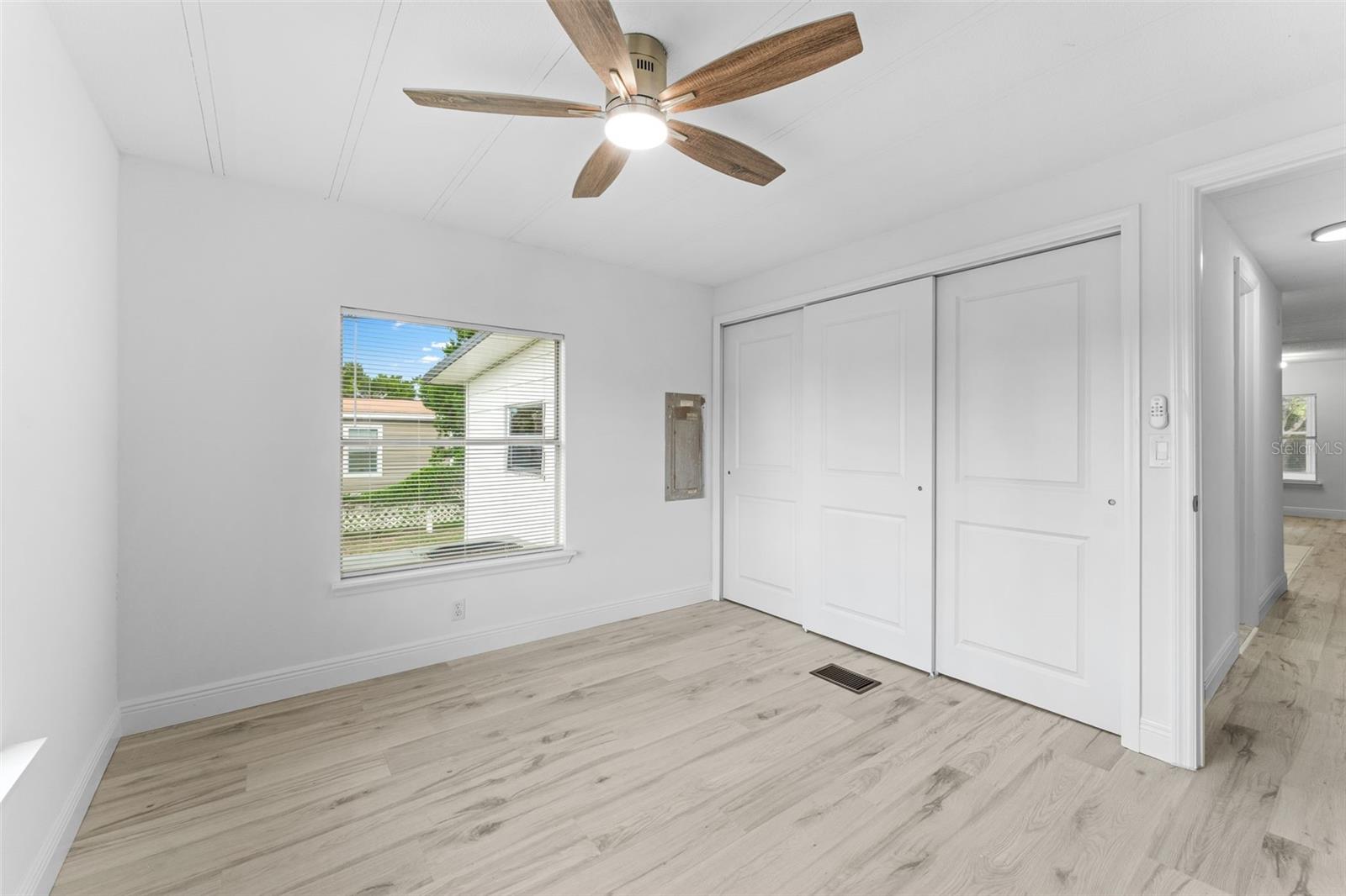 130 FLORENCE BLVD — photo 9