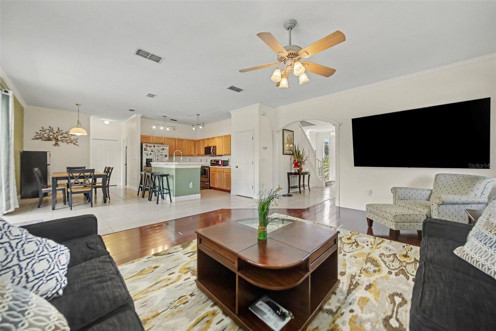 246 BRIGHTVIEW DR — photo 8