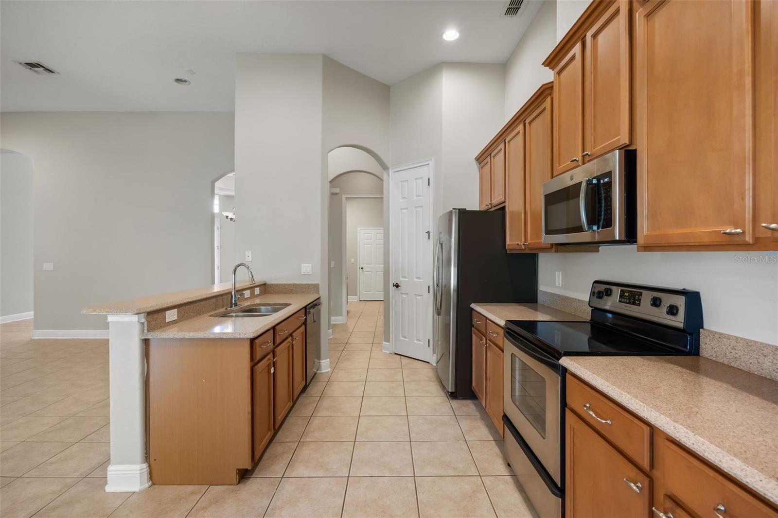6190 HEDGESPARROWS LN — photo 11