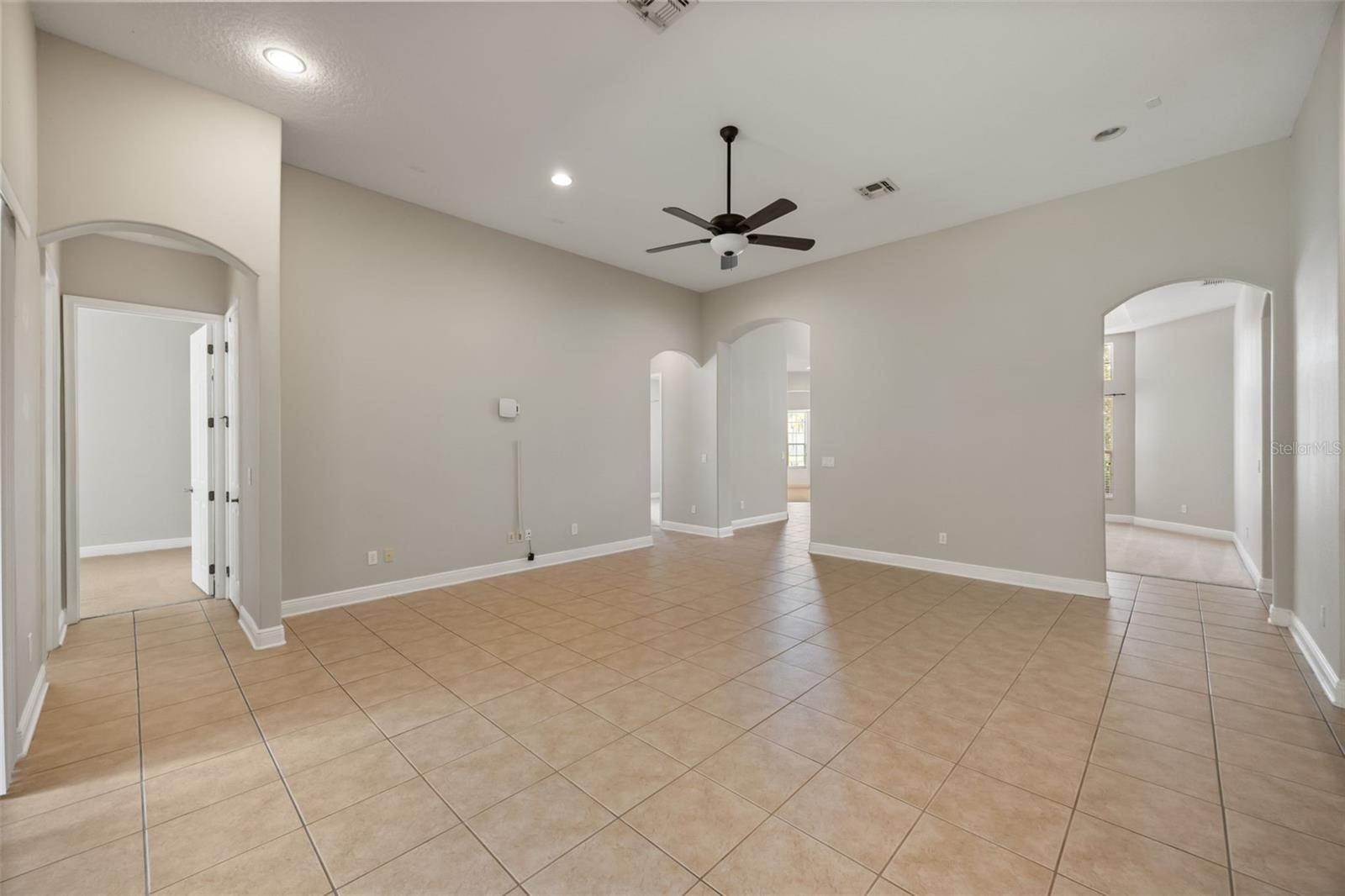 6190 HEDGESPARROWS LN — photo 7