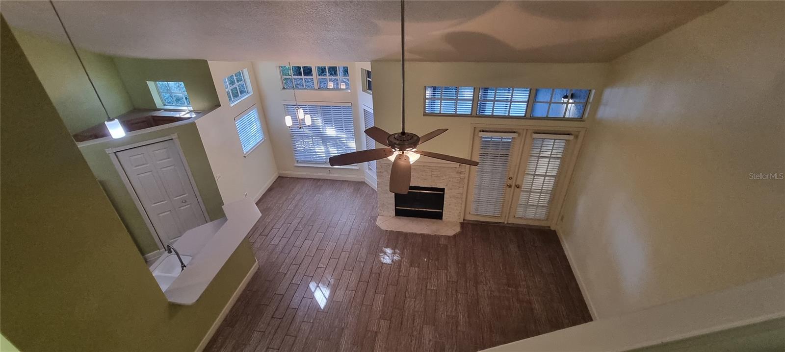 1462 FARRINDON CIR #1462 — photo 4