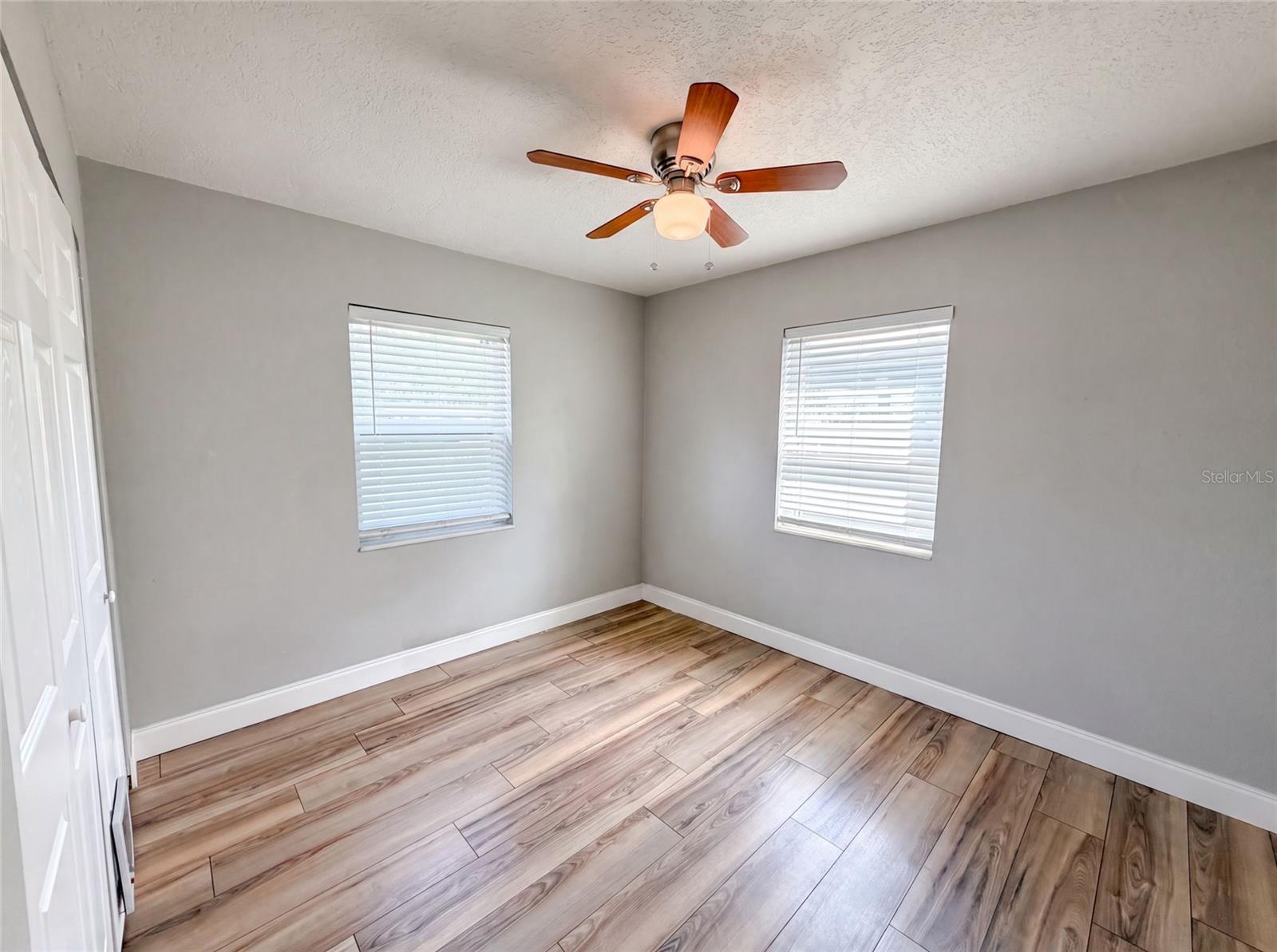 2242 E DANA DR — photo 10